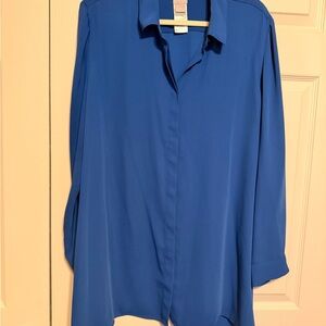 Chico's Vibrant Blue Button Down Shirt. Chico’s size 3  Great over leggings!